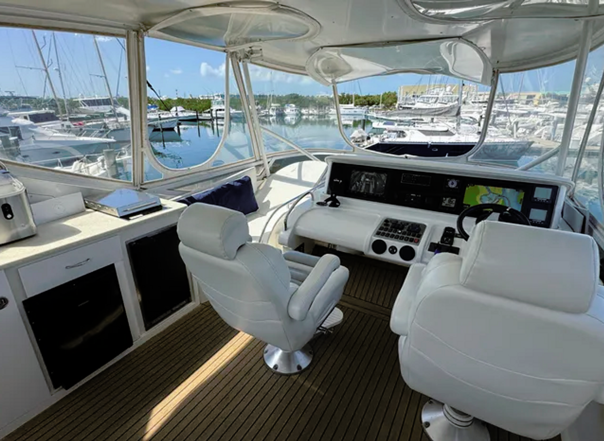 Salty Side Eye 3.png