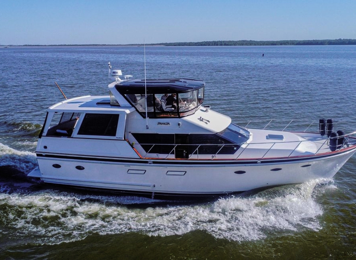 Image of 48' Ocean Alexander 1989 Sundaeck 