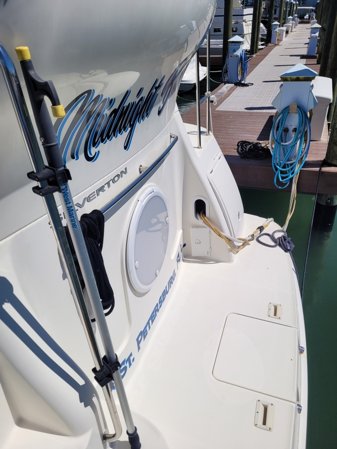 Midnight-Blue-2008-35_-Silverton-swimplatform-AA5D6.jpg