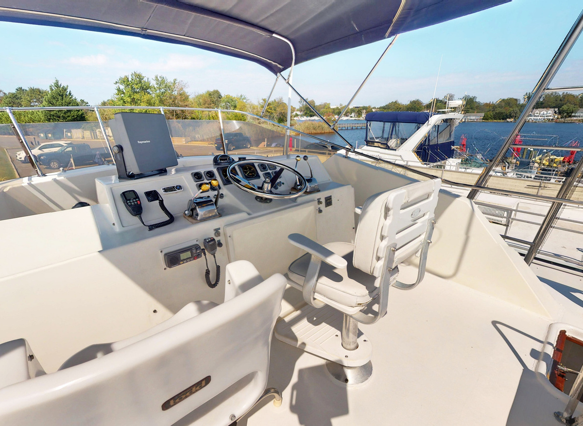 Yatch-09152025_071904-6D191.jpg