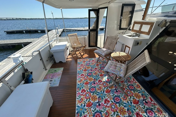 44_-High-Tech-Sundeck-Port-A5293.jpg