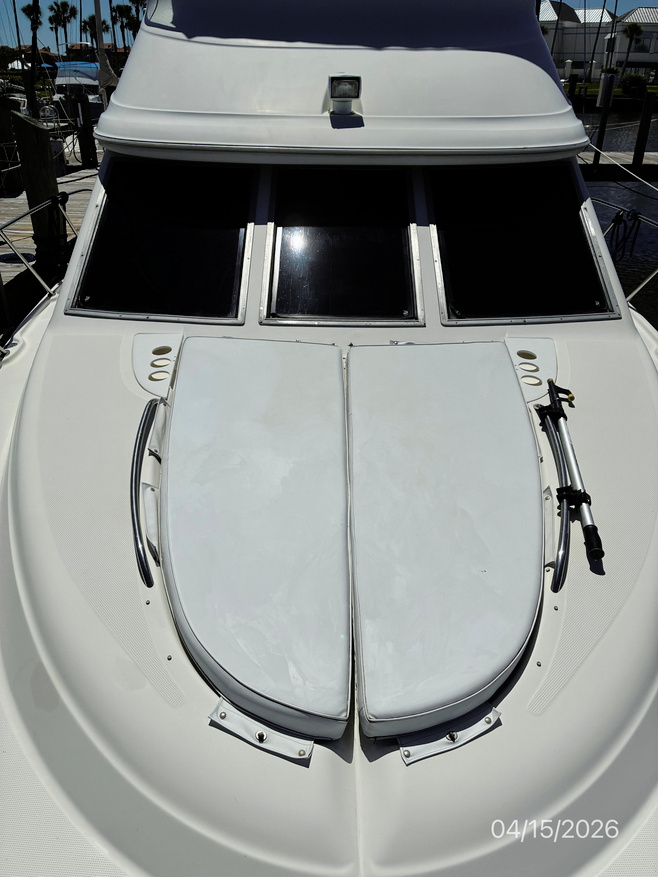 4-KnotComplaingingexterior-C4009.jpg