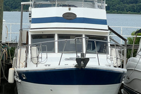 Image of 36’ Marine Trader Sundeck