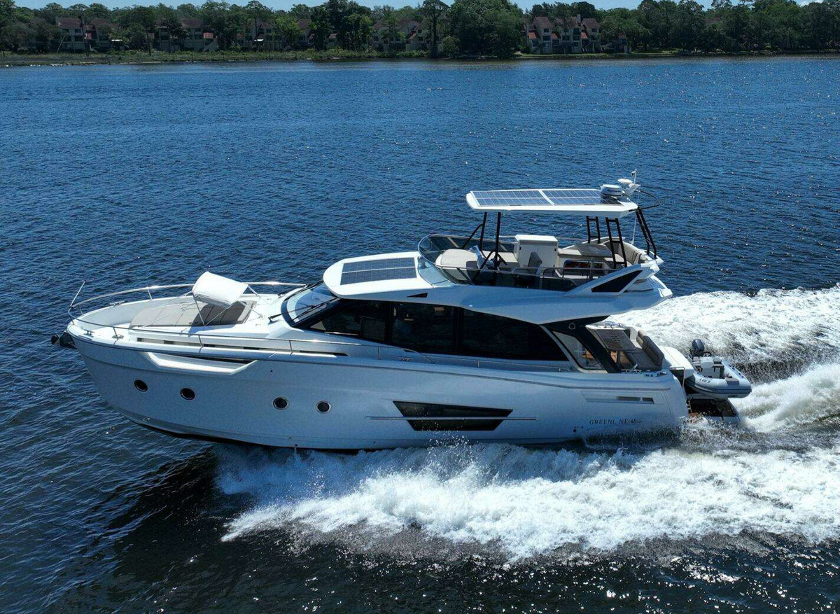 Image of 2022 Greenline 45 Fly with Hardtop & Solar Panels 