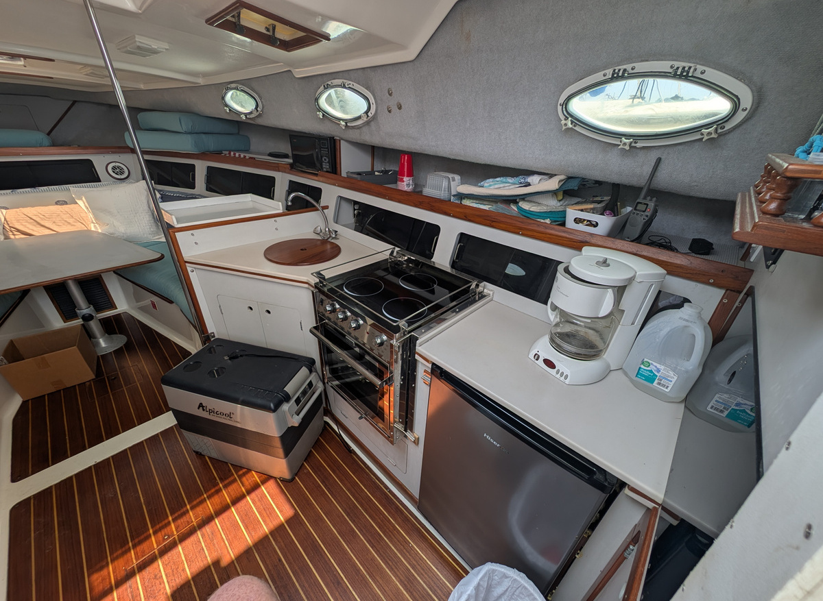 009 Galley.jpg