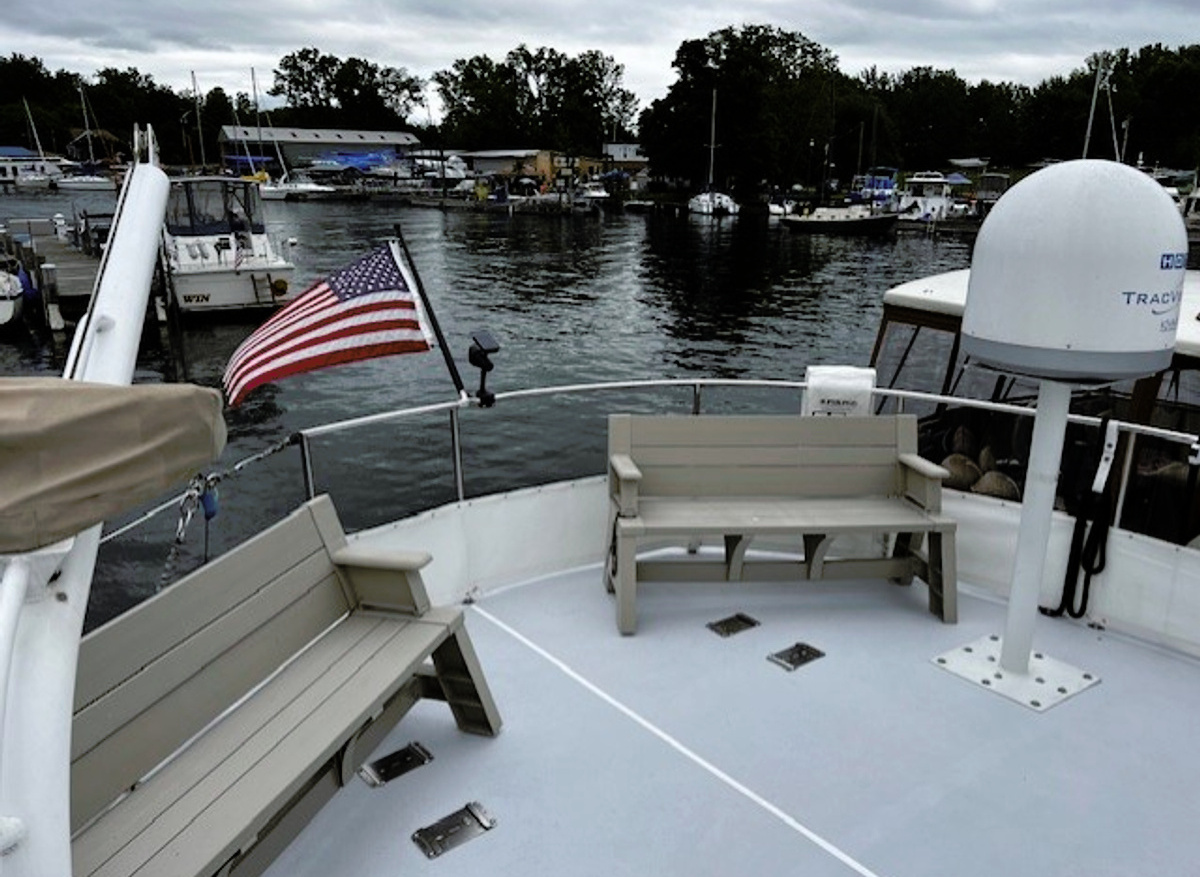 deck upper.jpg