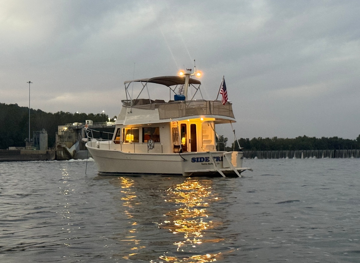 SideTrip-at-Anchor-DD14B.jpg