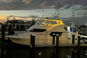 Image of 2003 Silverton 453 Motor Yacht