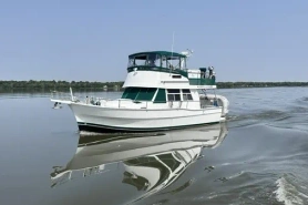Image of 2002 Mainship 390 Trawler