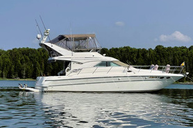 Image of 1996 Sea Ray 400 Sedan Bridge