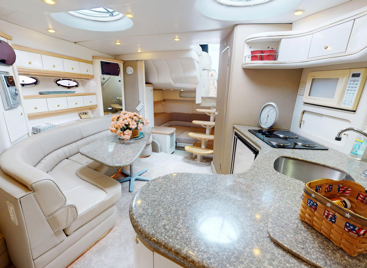 Yatch-08192025_190407-BE3C8.jpg