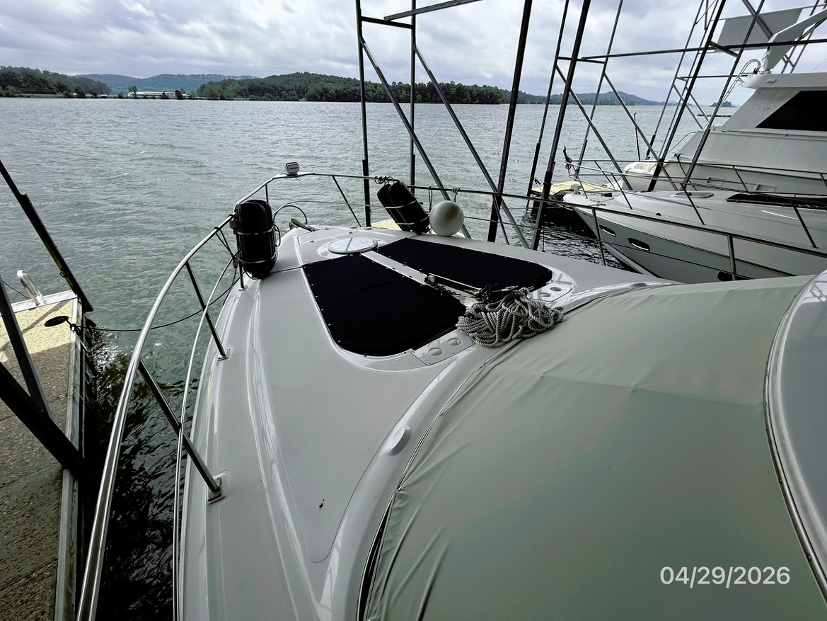 Bay-Dreamer-foredeck-hr2-4-29-26-90487.jpg
