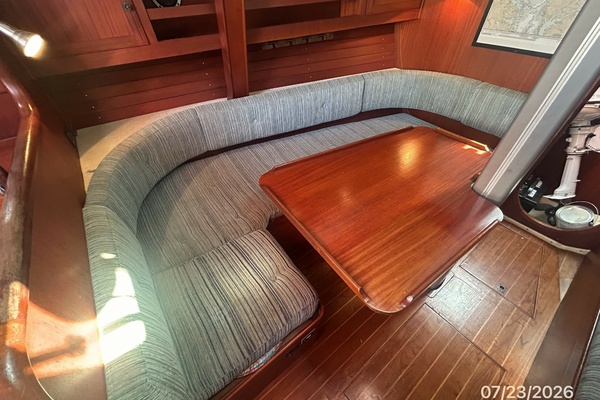 35_-Scanmar-salon-port-seating-3ADB9.jpg