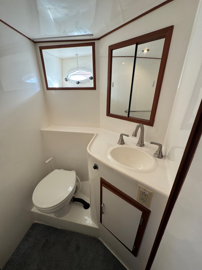 Guest-Bathroom_2-B1258.jpeg