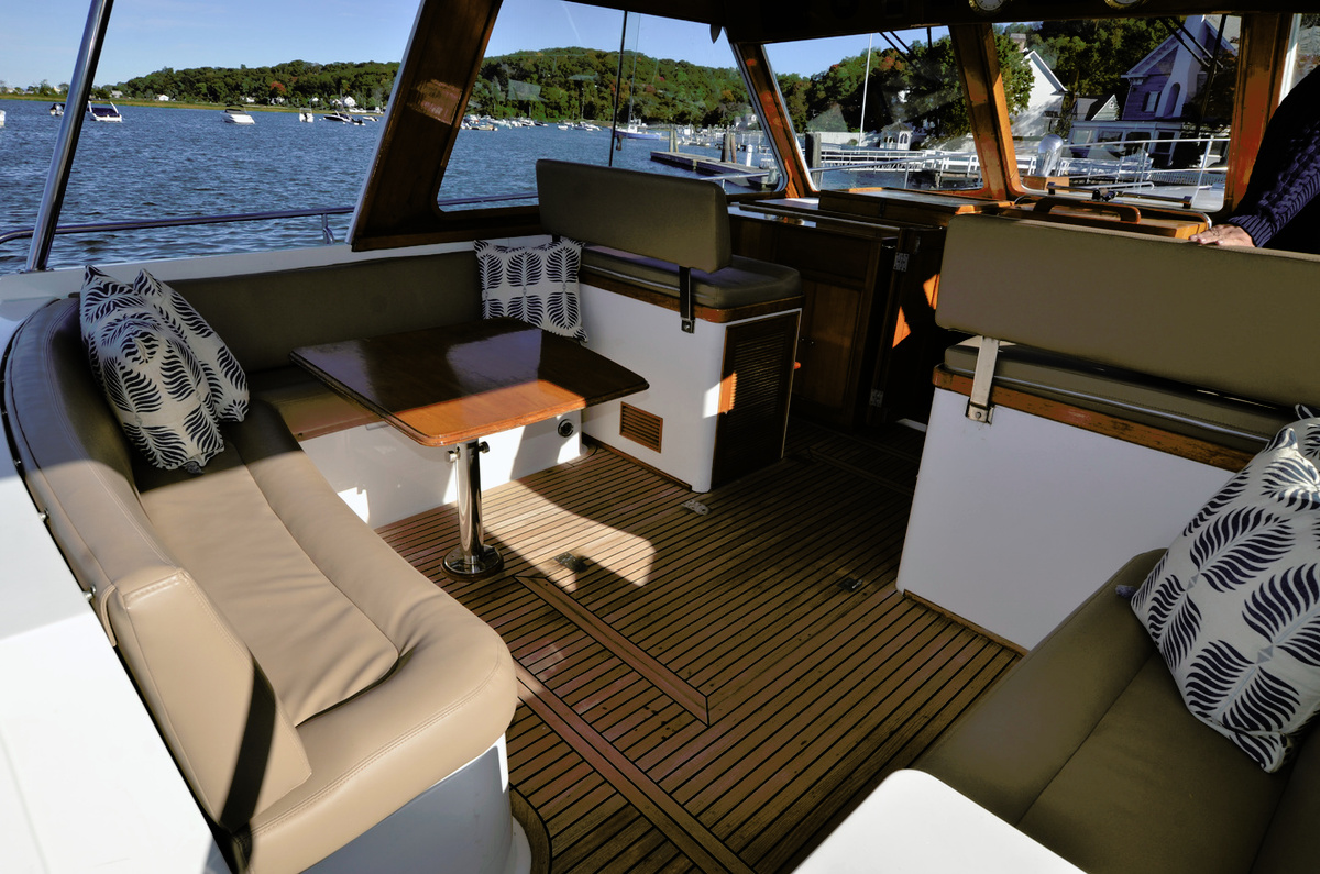 15Pilothouse-B5629.JPG