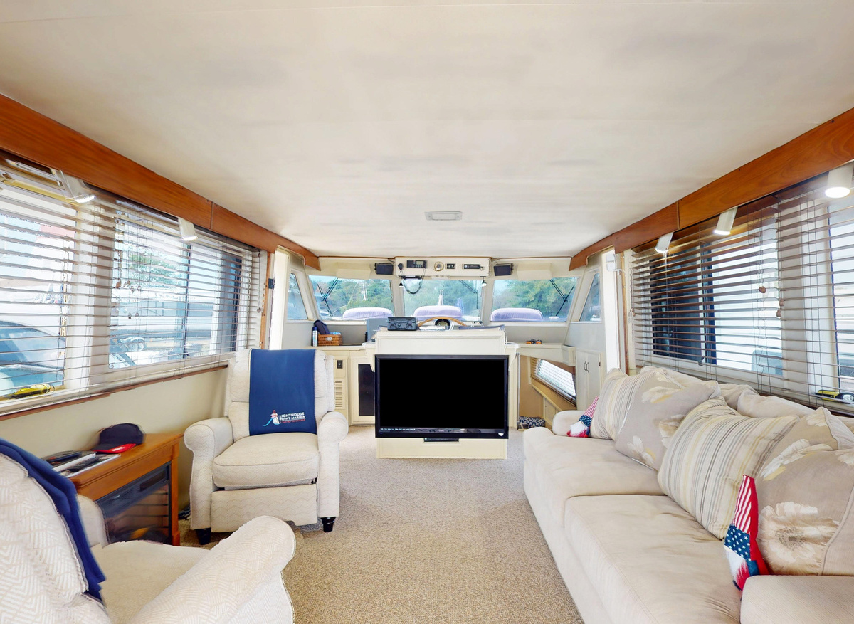 Yatch-09142025_082221-7D9E6.jpg