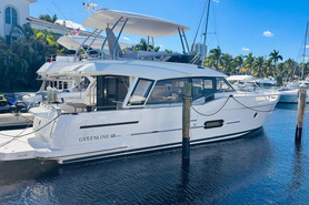 Image of 2024 Greenline 48 Fly Hybrid 