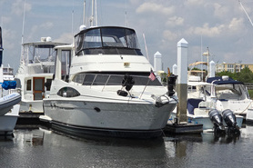 Image of 2004 Carver 444 for sale
