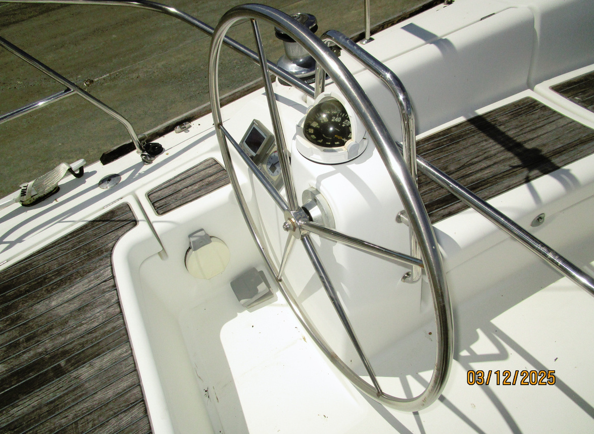 Antilles Passage cockpit port helm 3-12-25.JPG