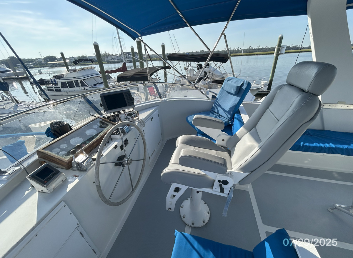 Extra Credit flybridge helm hr2 7-29-25.jpg