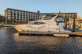 Image of 200 Cruisers Yachts 4450