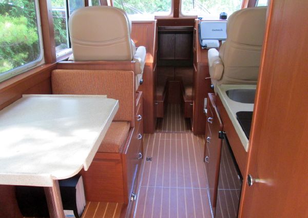 6 Eco Interior.jpg 1