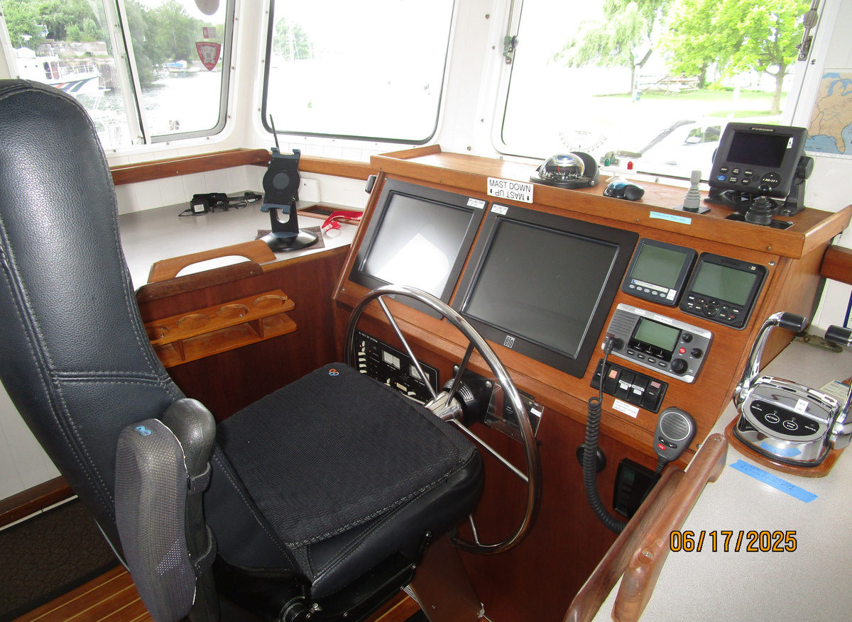 BB pilothouse helm4 6-17-25.JPG