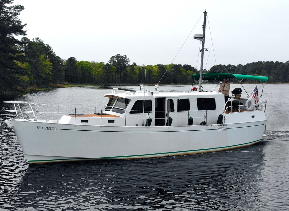Image of 1985 MetalCraft 44 - SYLPHIDE