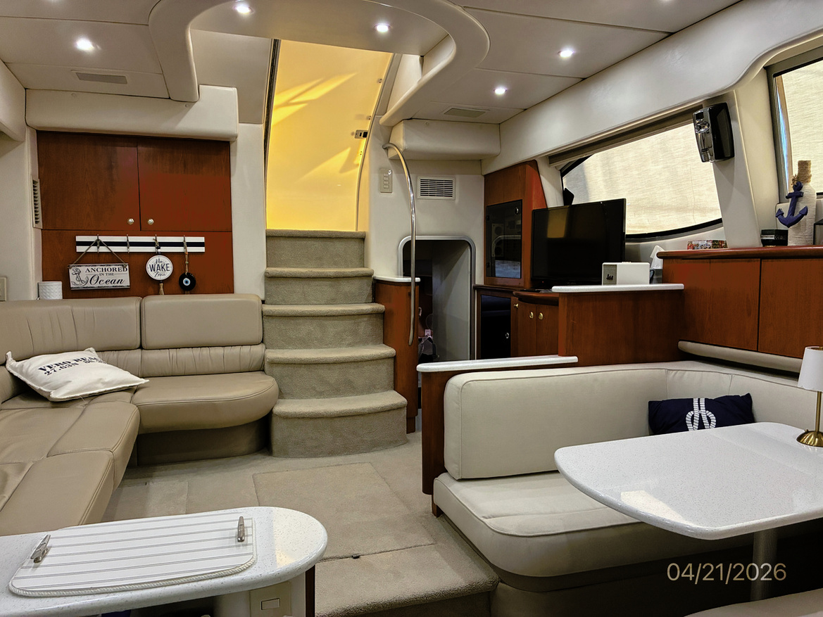 6-KnotComplaningSalon-3433B.JPG
