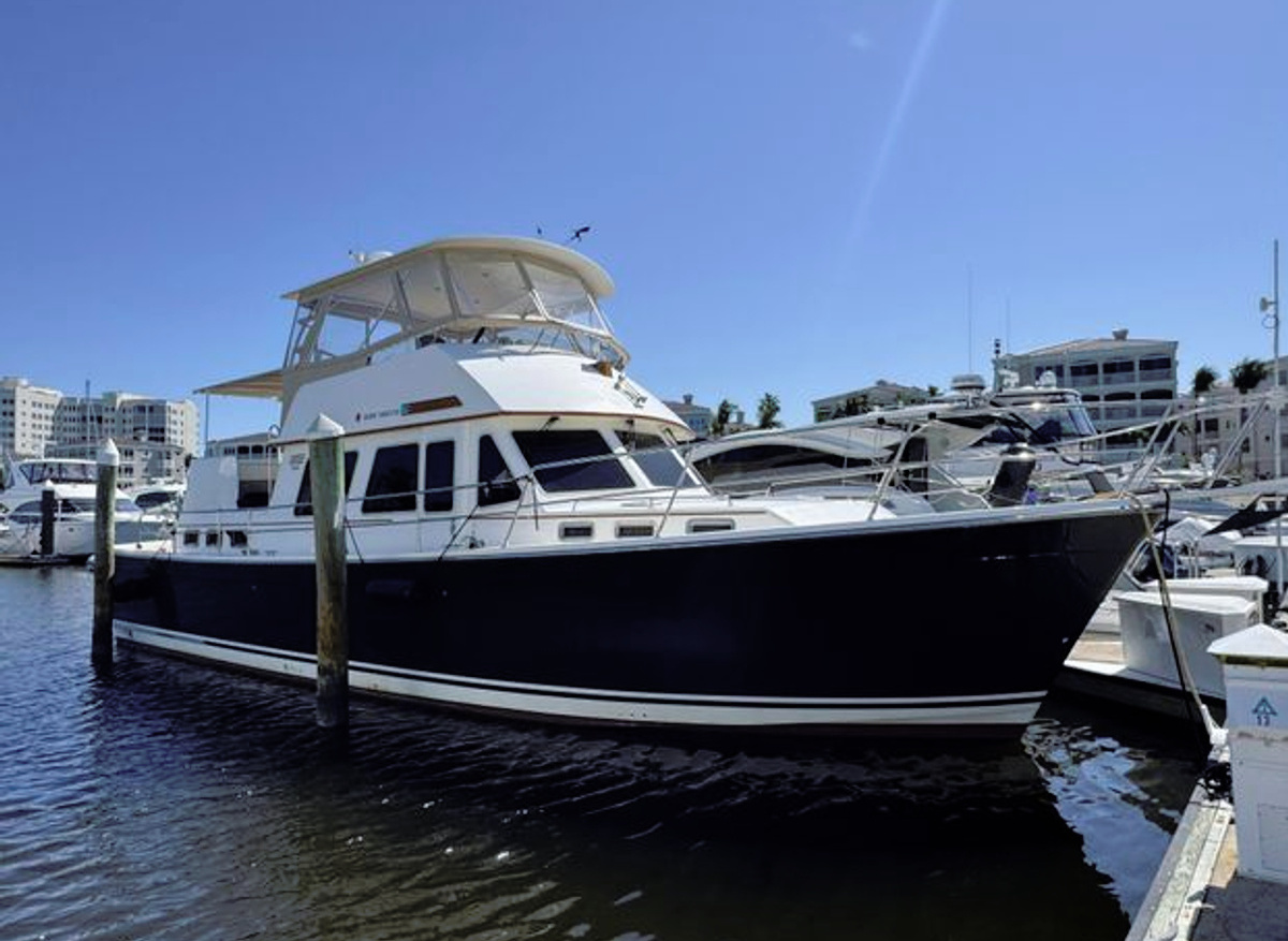 Image of 2005 Sabre 47 Motor Yacht