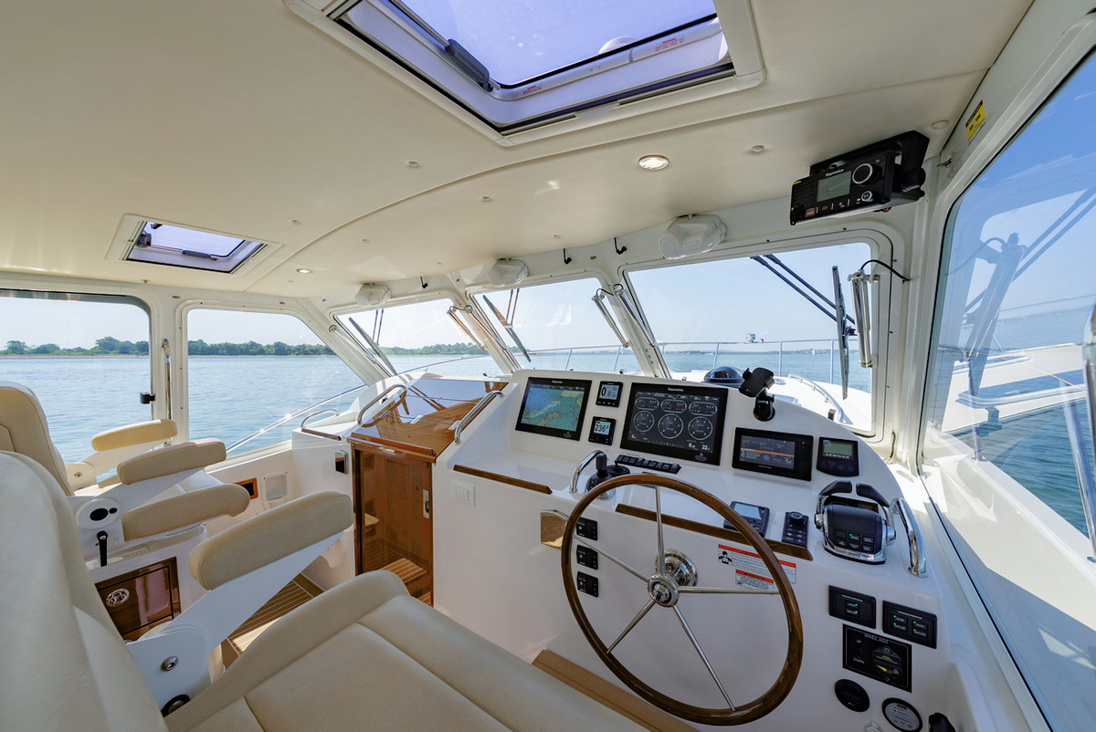 26-Helm-2-D595A.jpg