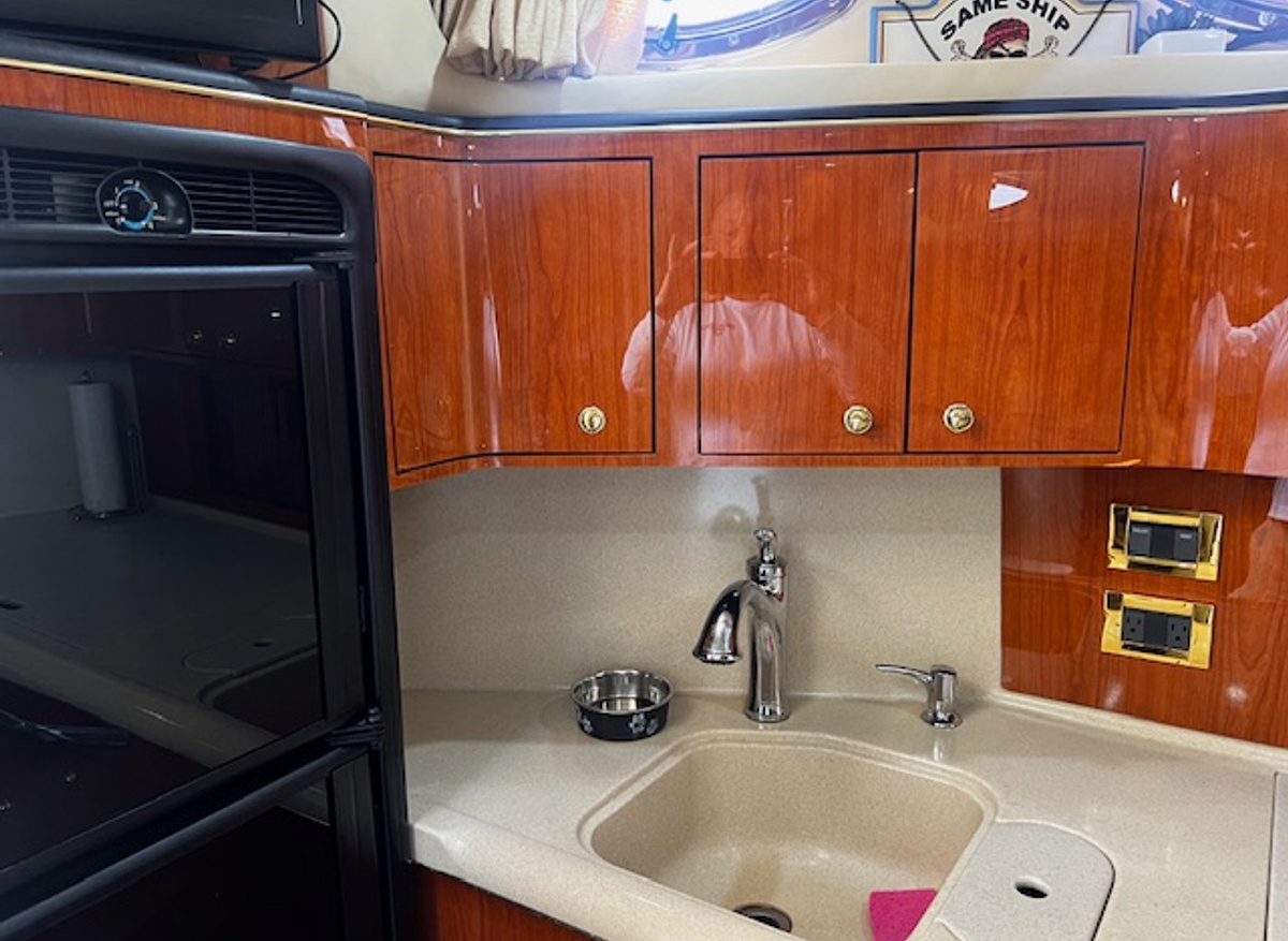 410 galley sink.jpg