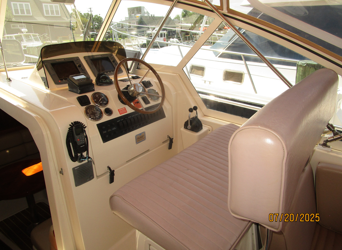 Ragtop-Lady-helm1-7-20-25-AF2BB.JPG