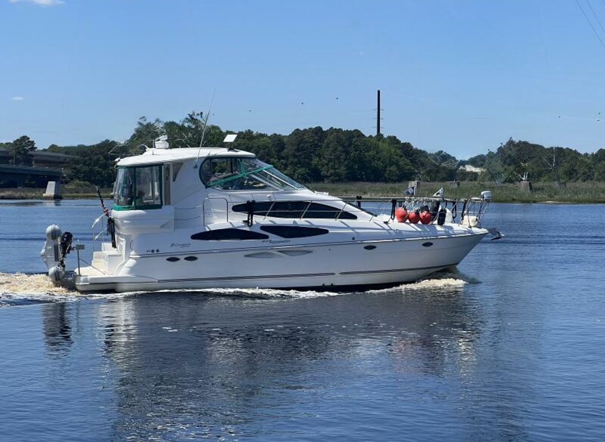 Image of 41' Cruisers Yachts  2006 415 Express 