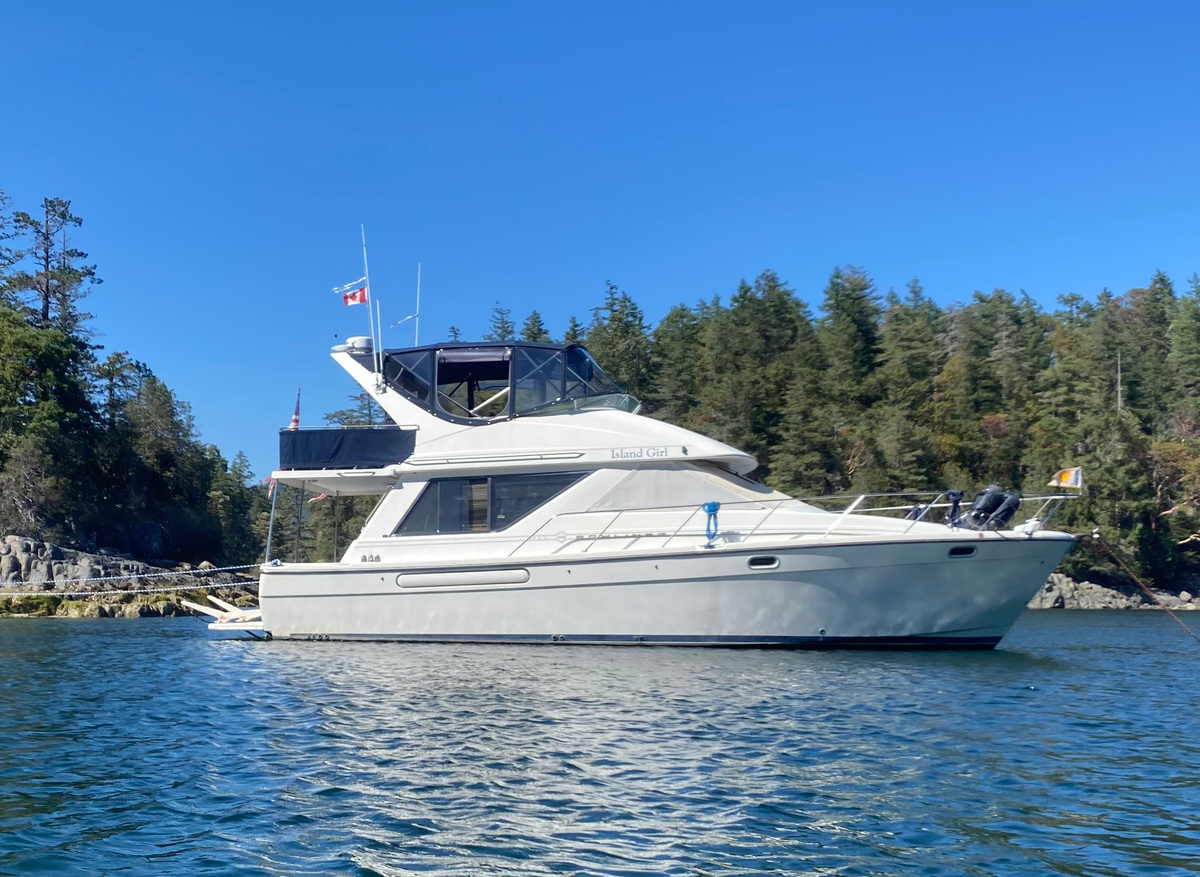 Image of AFTER your Loop boat!:  2000 Bayliner 3988 for sale in the Pacific Northwest