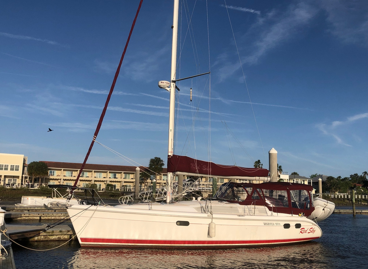 Image of 37' Hunter  1998 376  
