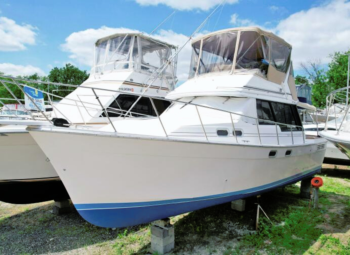 Image of 32' Bayliner 1993 