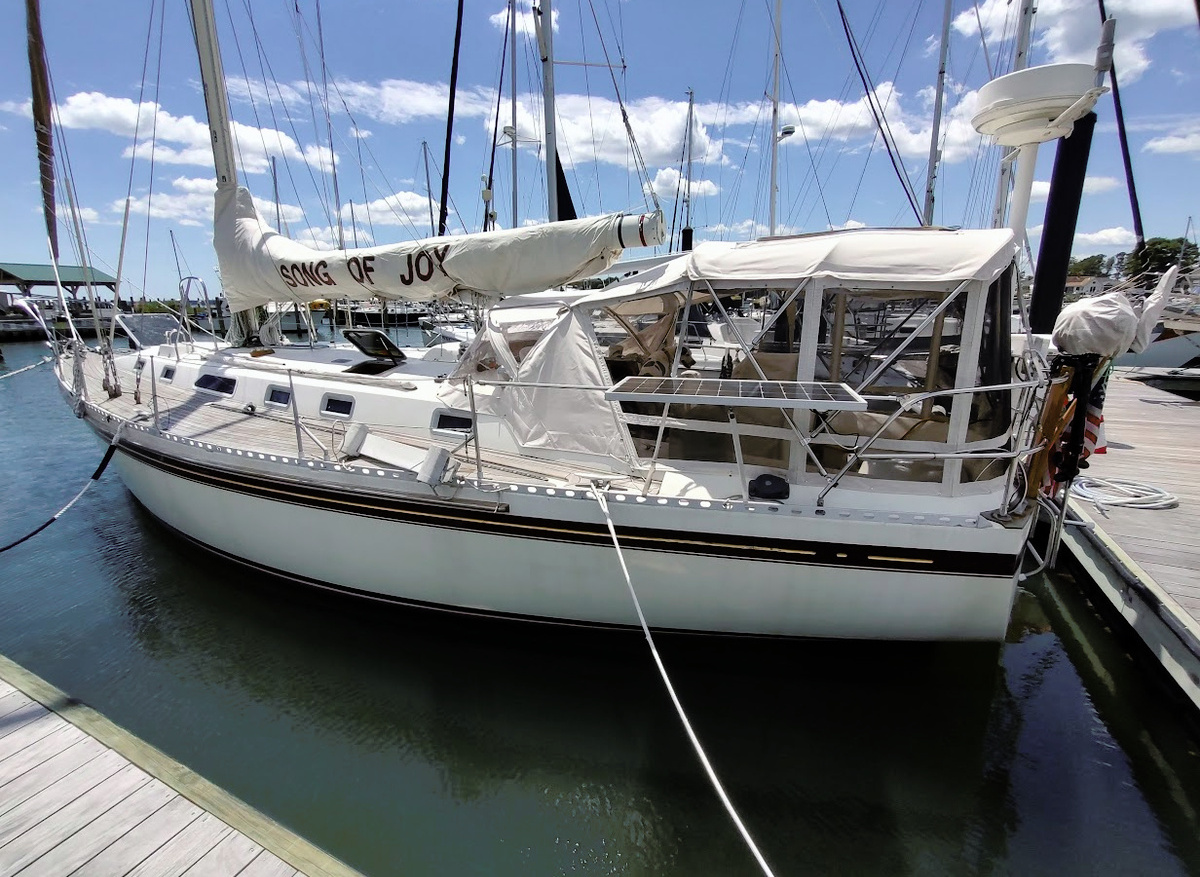 Image of 1982 Ta Shing 42'  