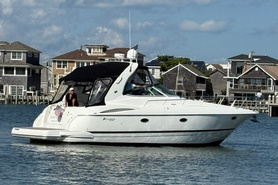 Image of 2004 Cruisers 370 yacht Island Time