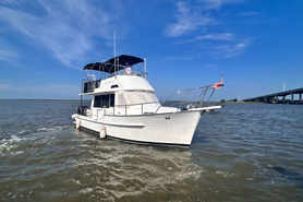 Image of 2009 Integrity 346 ES
