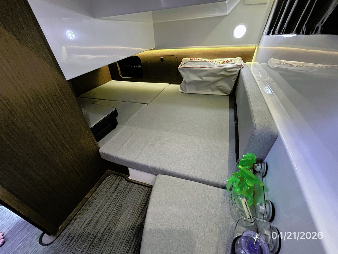 JennaDi-guest-stateroom-hr2-4-21-26-79B7D.jpg