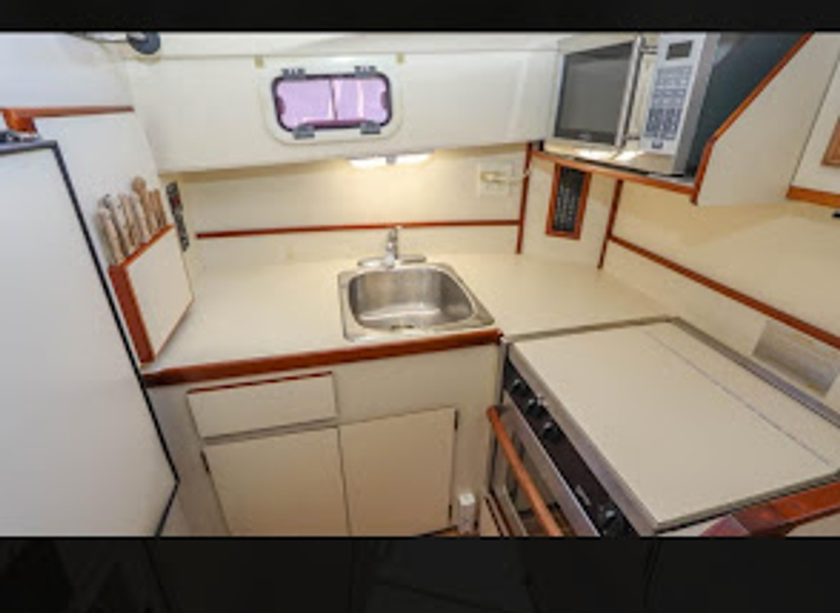 galley2.jpg 1