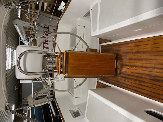 cockpit-D864F.jpg