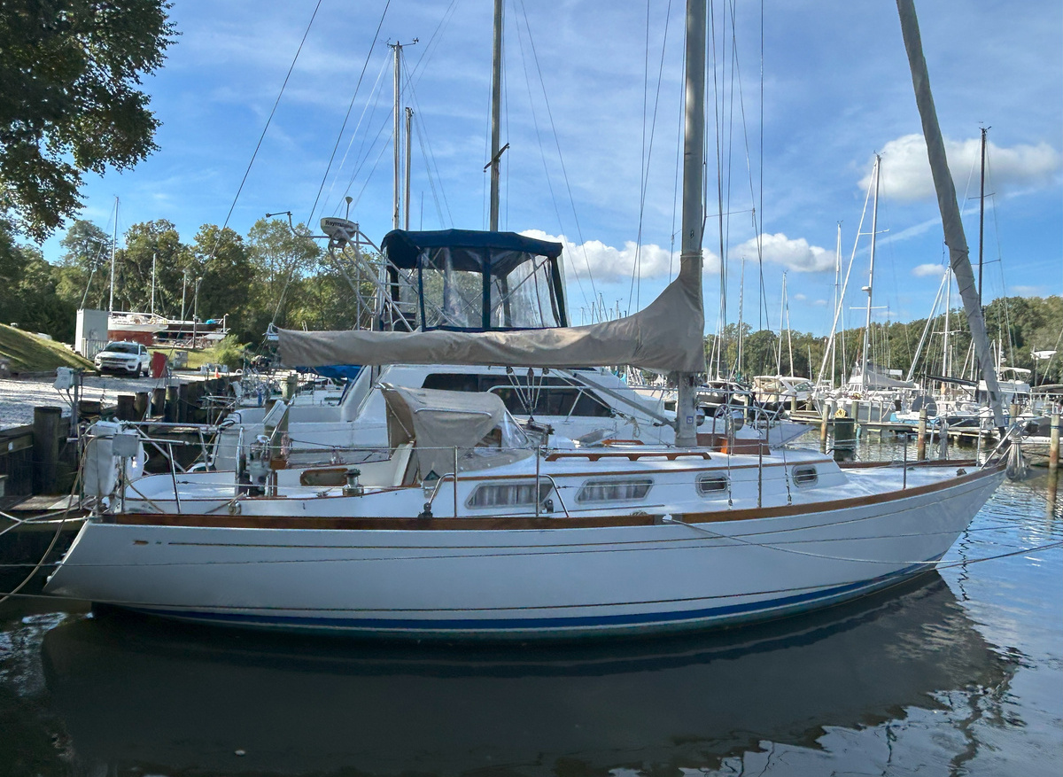 Image of 35' Bristol  1986 35.5C  