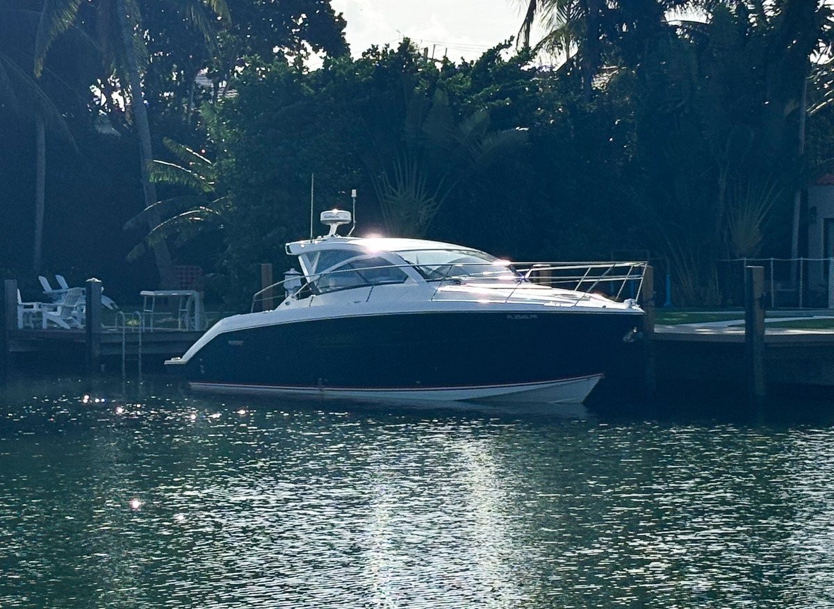 Image of 2014 Pursuit 365i 