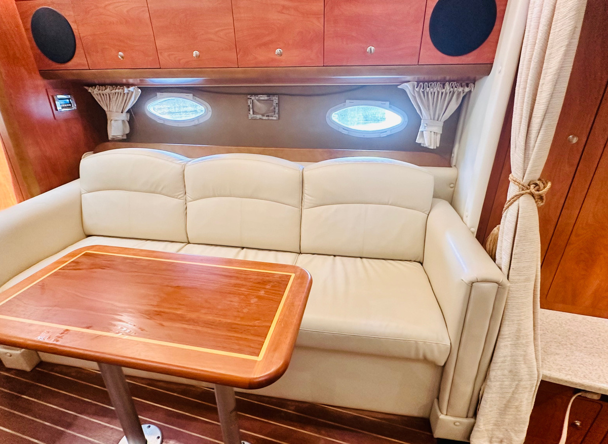 14-12-Sofa-with-Table-01-B1ED9.jpg