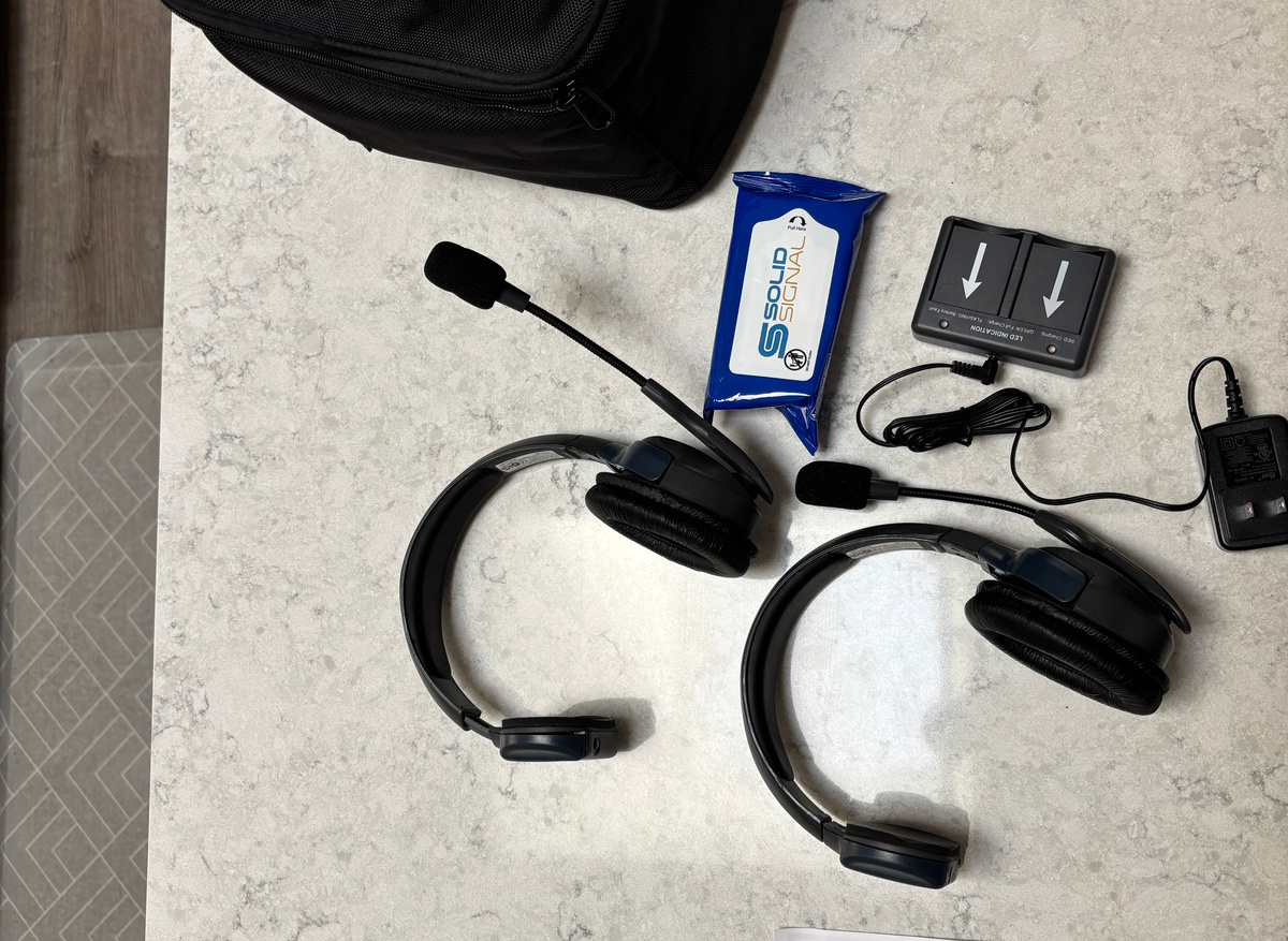 Image of EARTECH Ultralite Full Duplex Wireless System