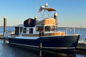 Image of Trawler: R-31CB Luxury Edition Ranger Tug