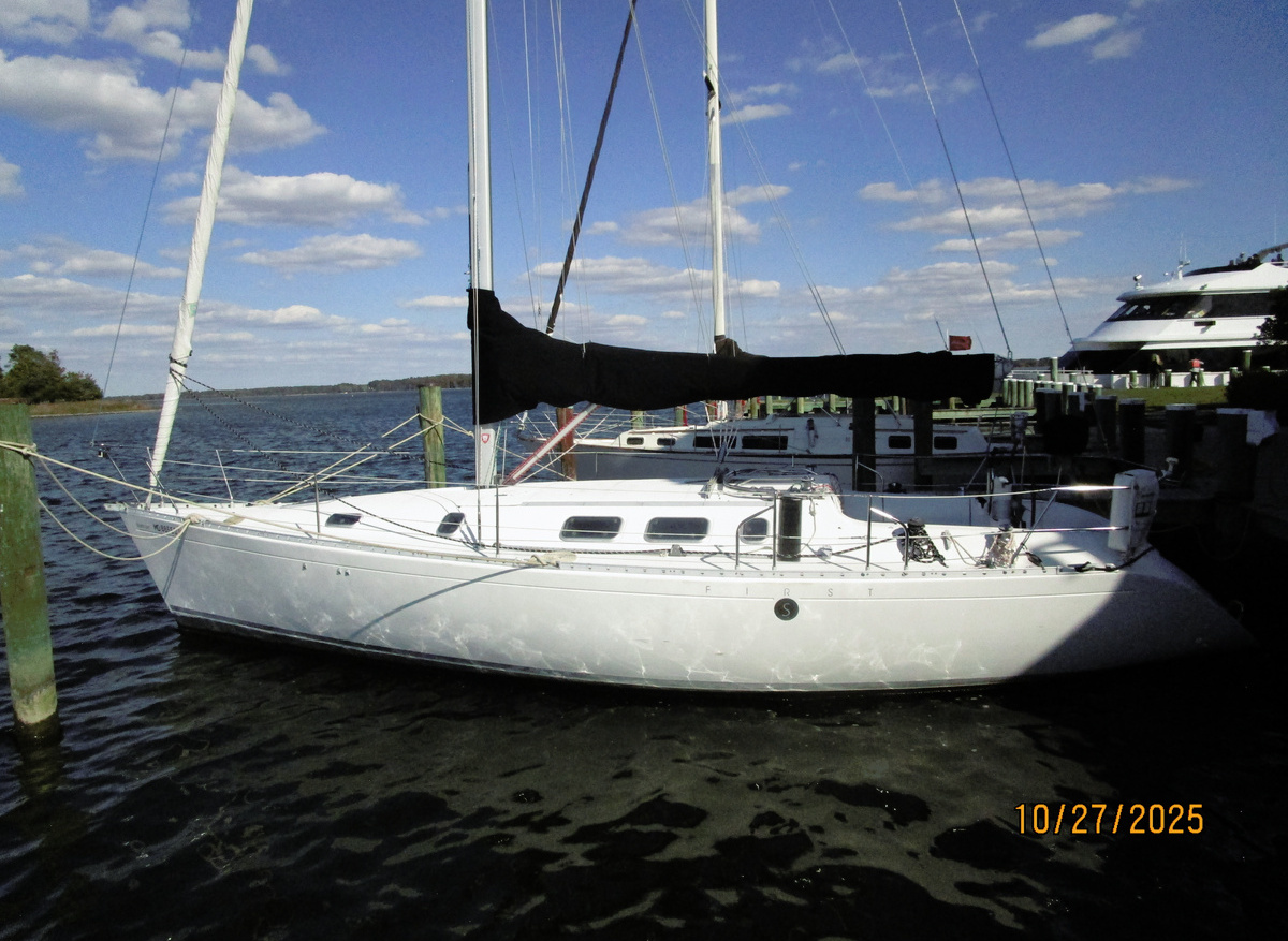 Image of 38' Beneteau  1992 38s5  