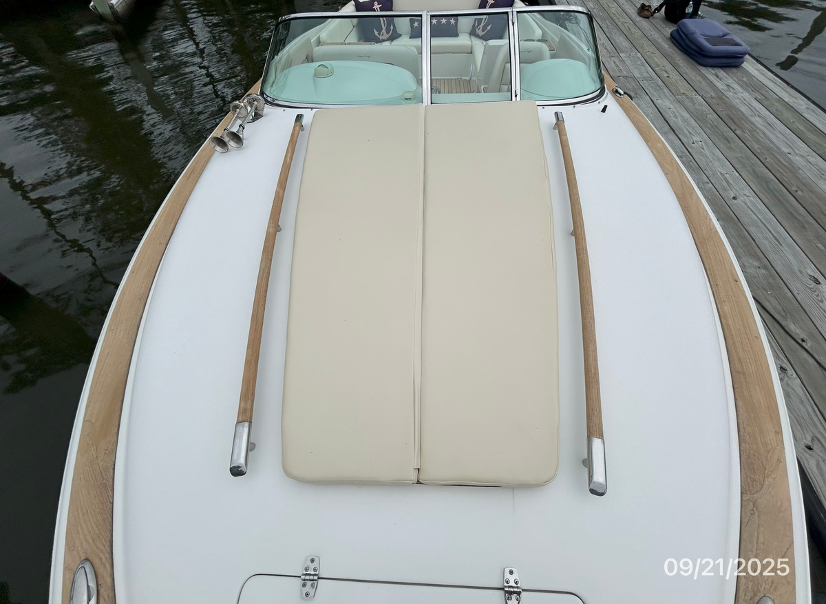 Sassy-Girl-foredeck-sunpad-hr2-9-21-25-AC471.jpg